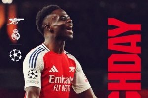 大战来临！阿森纳发布欧冠对阵皇马海报：萨卡单人出镜