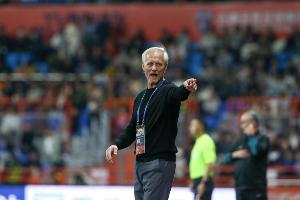 华体会官网-足球报：玉昆三连客获得2分，俱乐部开通昆明玉溪往返球迷专线